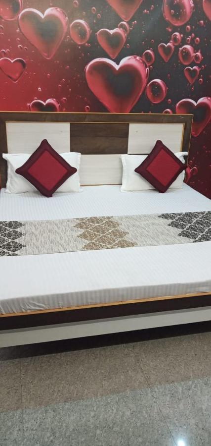 Branded Guest House Jalandhar Dış mekan fotoğraf